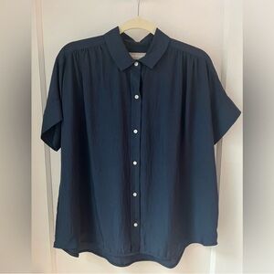 Everlane Navy Blue Silky Short Sleeve Button Down Blouse
